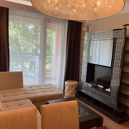 Harmony Palace - Menada Apatments *